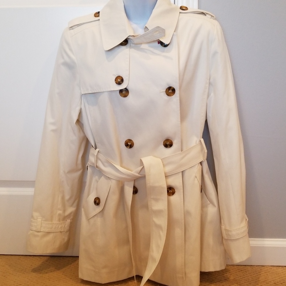 New without tags, Tommy Hilfiger Trench coat.